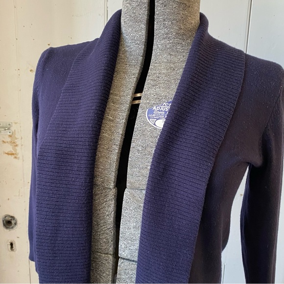 89th & Madison Cropped Cardigan Sweater - Picture 3 of 8